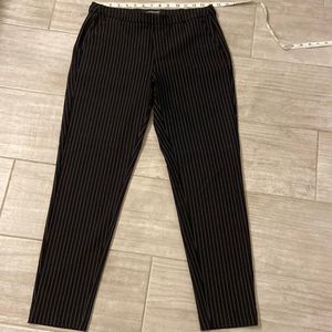 Liverpool Pinstripe Pants in Women’s Size 4